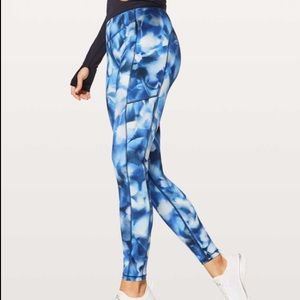 Lululemon speed up tight